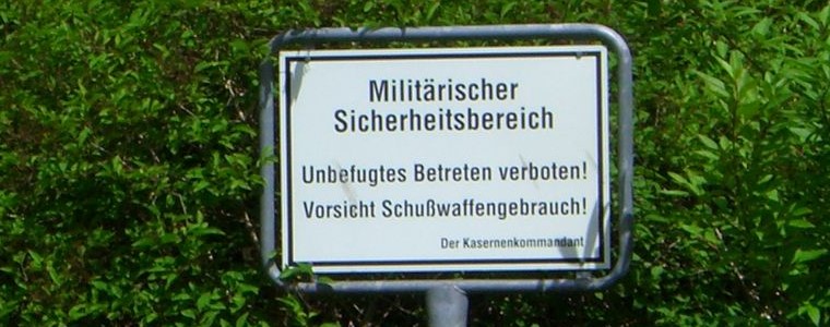 Heutiges Warnschild am Schloss Schönhauesen